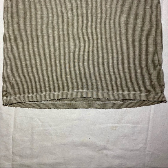 Pale Green Ribbed Tank Top - Picture 4 of 4